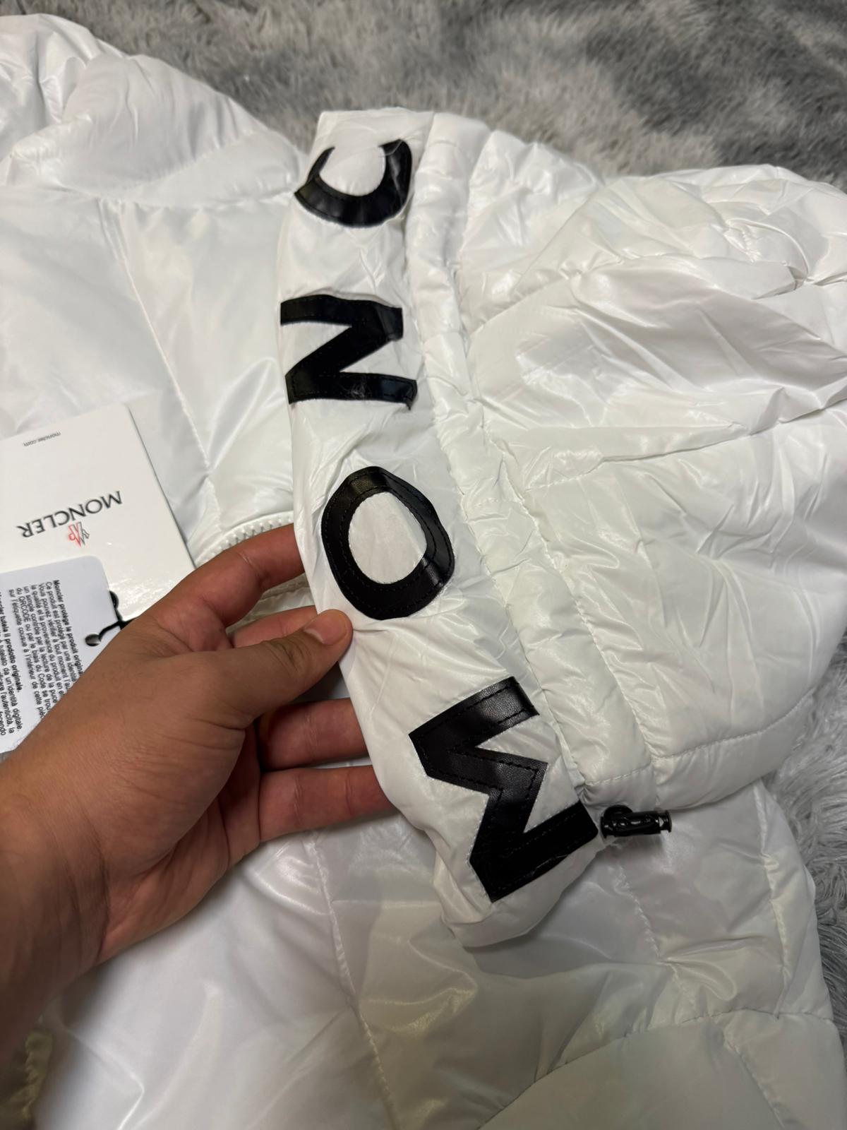 Chaqueta Moncler 2025