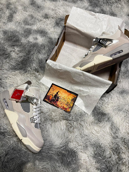 Jordan Retro 4 Frozen Moments