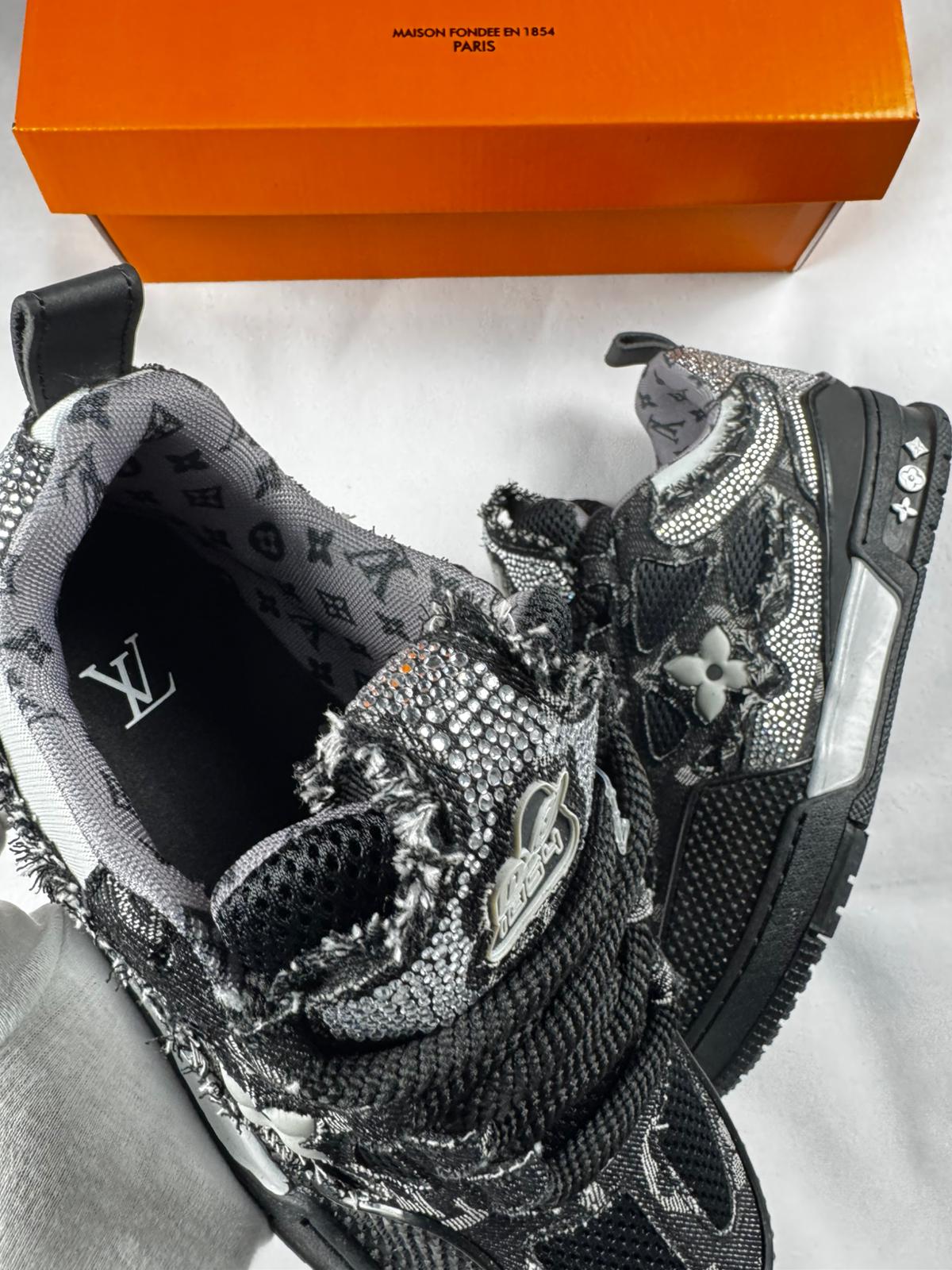 Louis Vuitton Skate Black Shiny Stones