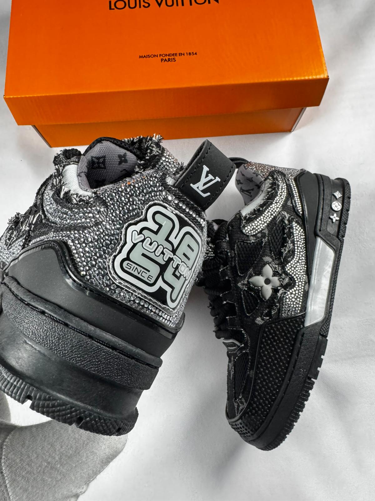 Louis Vuitton Skate Black Shiny Stones