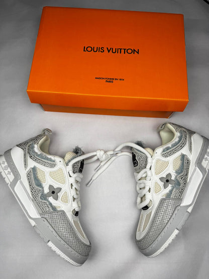 Louis Vuitton Skate Shiny Gray Stones