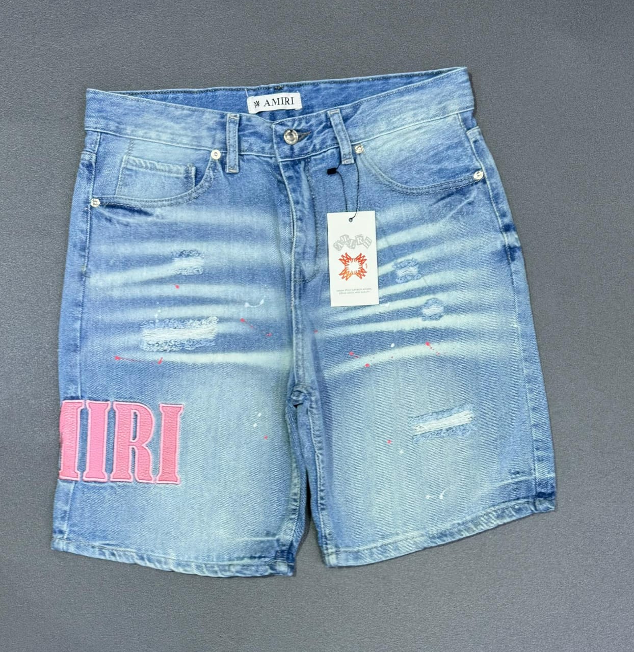 Short Vaquero Amiri Azul Claro Bordado Rosa