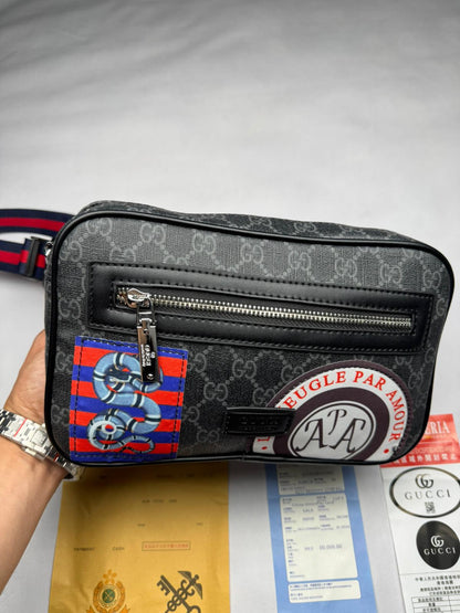 Riñonera Gucci Messenger Bag  Negro