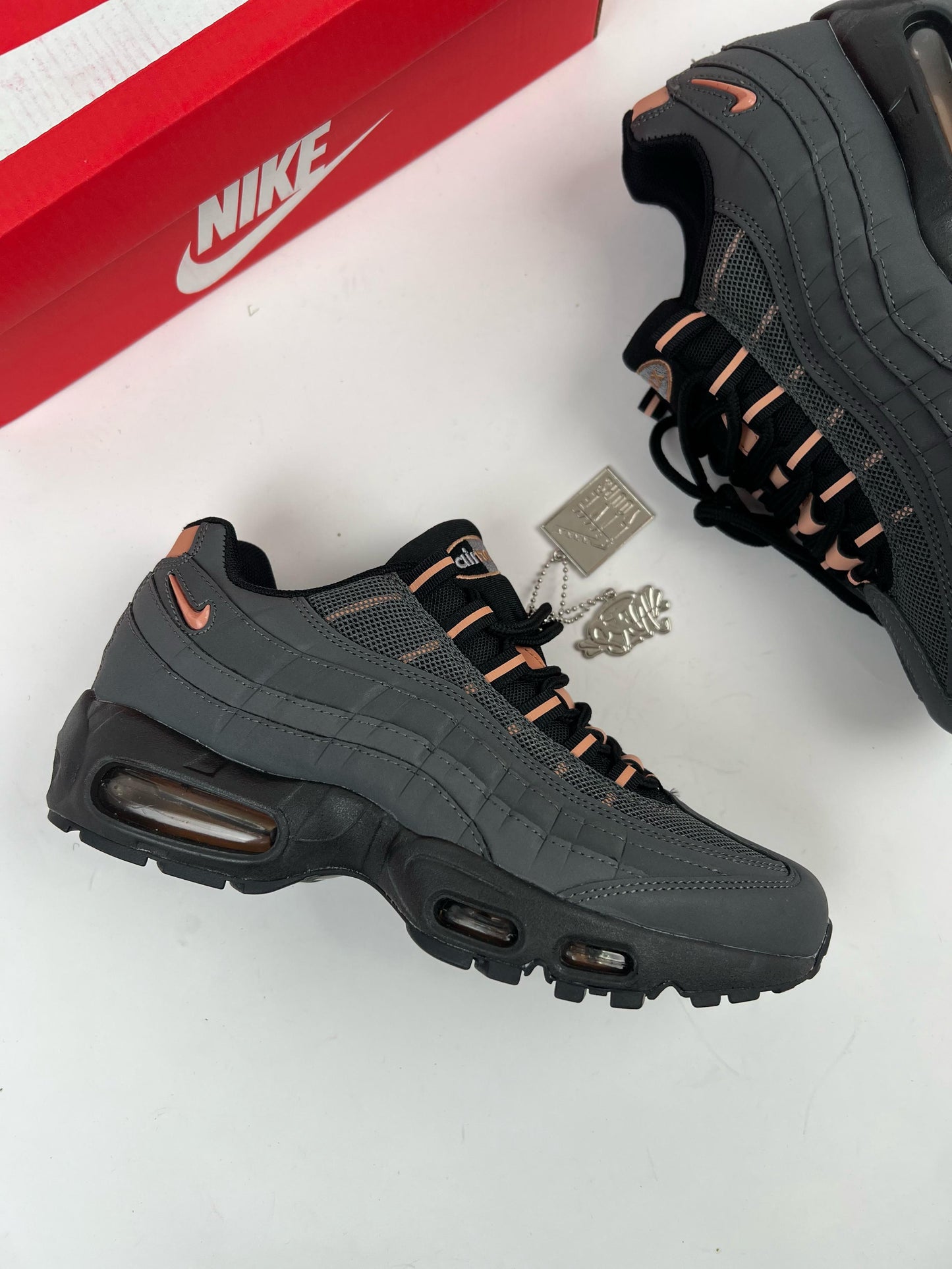 Nike Air Max 95 x Syna World