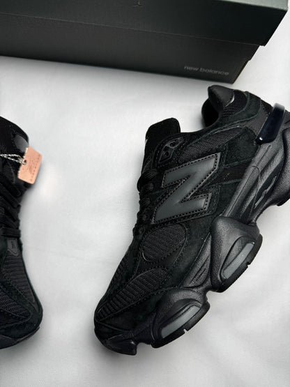 New Balance 9060 All Black
