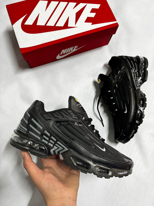 Nike Tn Tunned Black And Mettalic